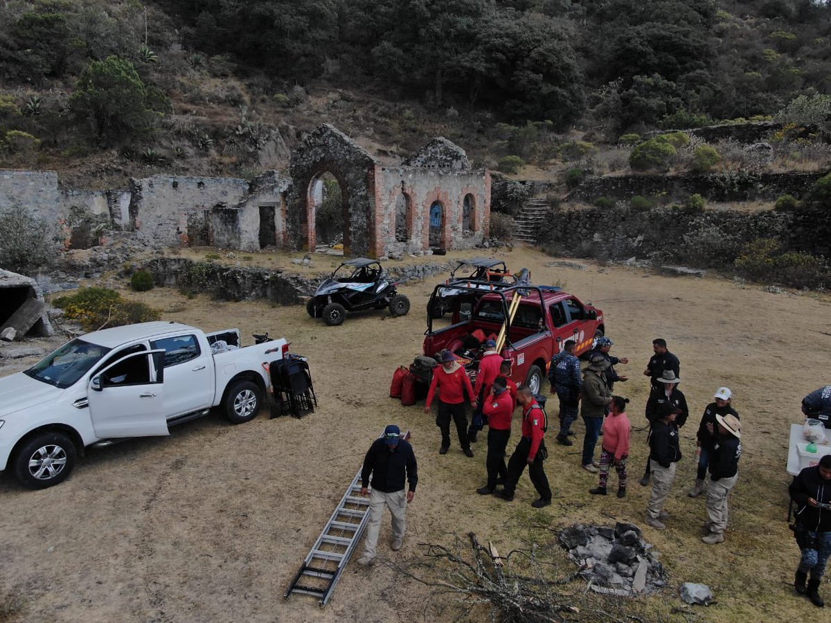 CBPEHidalgo's tweet photo. La #CBPEH realiza acciones de búsqueda en el municipio de #MineralDeLaReforma, contando con la colaboración de la @SSP_Hidalgo y con la presencia de familiares de Personas Desaparecidas.

#TodosEnLaBúsqueda https://t.co/dHDOfYrBjc