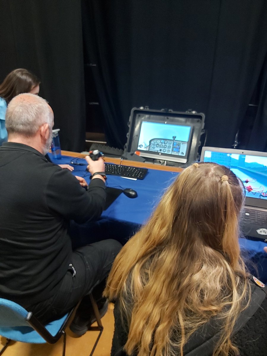 WingfieldSci's tweet photo. Excellent time celebrating STEM at Sheffield University https://t.co/Sn9nMGh4BZ