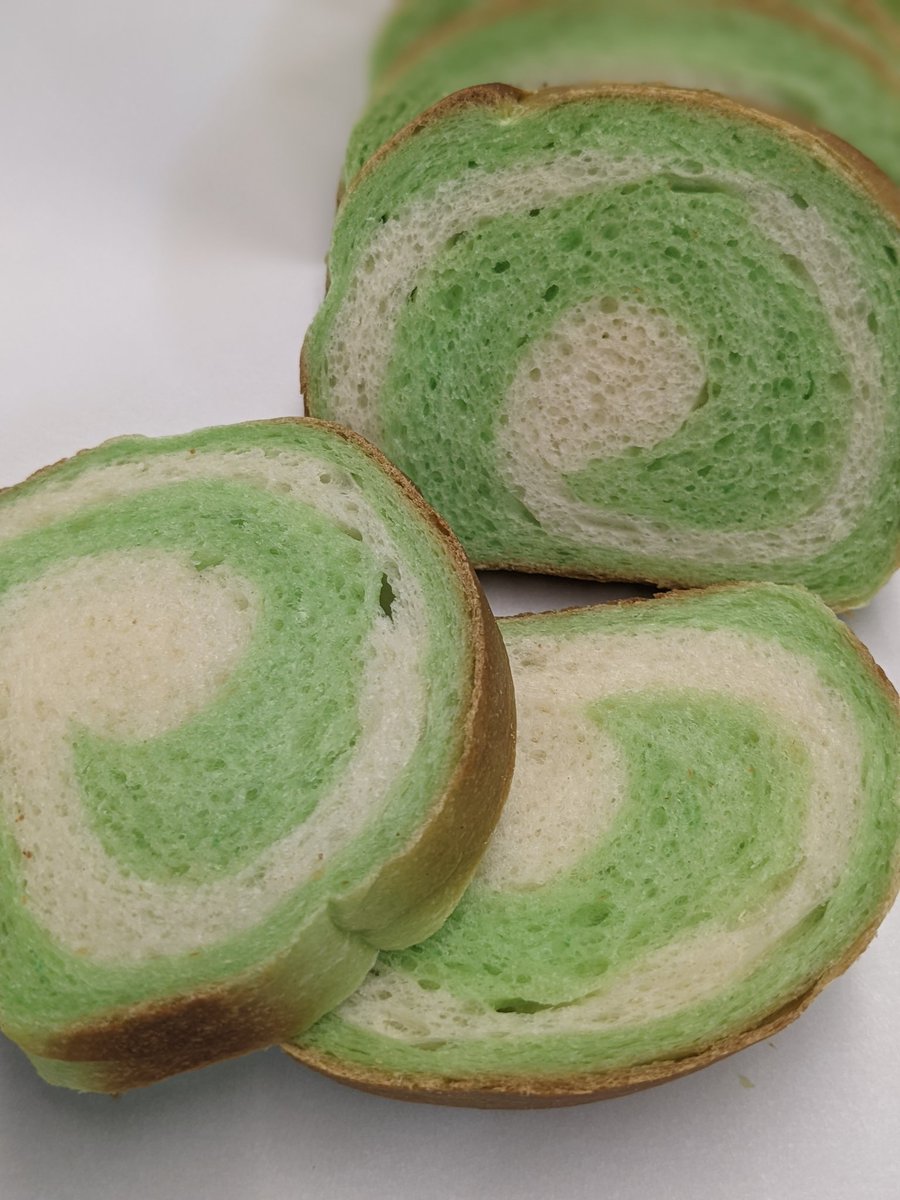 BreadBasketDC's tweet photo. "When you make a wee wish on a green four-leafed clover, may your belly stay full
and your cup runneth over."
-Richelle E. Goodrich.

Celebrate St Patty's with our Pandan swirl sliced bread!
#HappyStPatricksDay #pandan #breadbasketdalycity #dalycityeats #localandfresh https://t.co/VlDooi0NWo