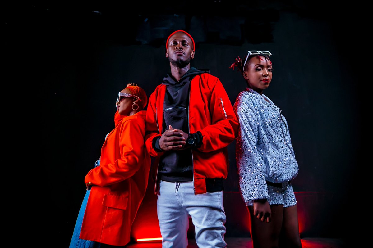 RabbitTheKing's tweet photo. It’s King Kaka X Femi One X Kanambo Dede Time!!! 
@Femi_One @__iamkanambo 
#kakaempireisthelifestyle https://t.co/oQisVXVMQk