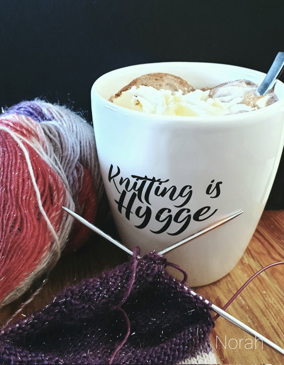 Norahs_Crochet's tweet photo. Saying goodbye to winter with warm choco!
#ByeWinter #chocolate #knittingtwitter #knitting #yarnisforeveryone #HappySocks https://t.co/40pgtqRux7
