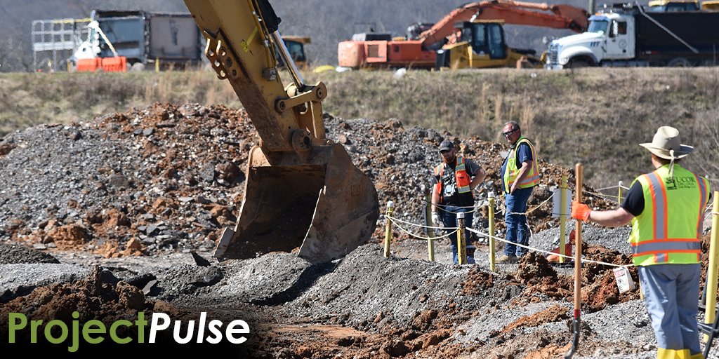 UCOR_TN's tweet photo. Workers are about to wrap up remedial action work where Building K-1413 once stood at ETTP. After removing almost 19,000 cubic yards of contaminated soil/concrete, the team is backfilling the site. The work is expected to be completed by the end of this month. #UCOR #projectpulse https://t.co/sQgjHVGcmr