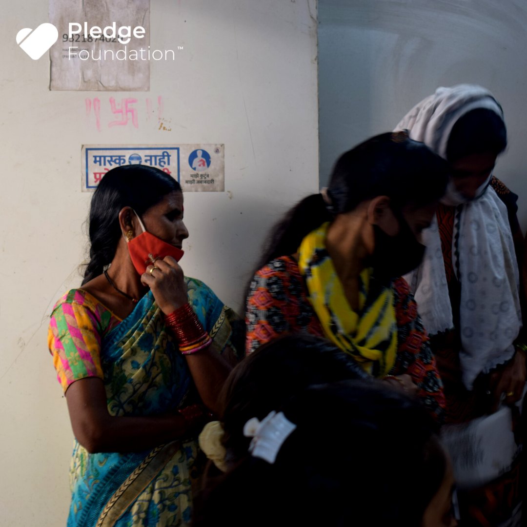 PledgeFoundatio's tweet image. Pledge Foundation launched Project #PADbank on 11th March 2022, at Parijat Co.op Housing Society, Magathane, Borivali East with the support of the Maharashtra Labour Welfare Board for the women construction workers.

#MenstrualHealthHygiene #LetsPledge #ThursdayThoughts