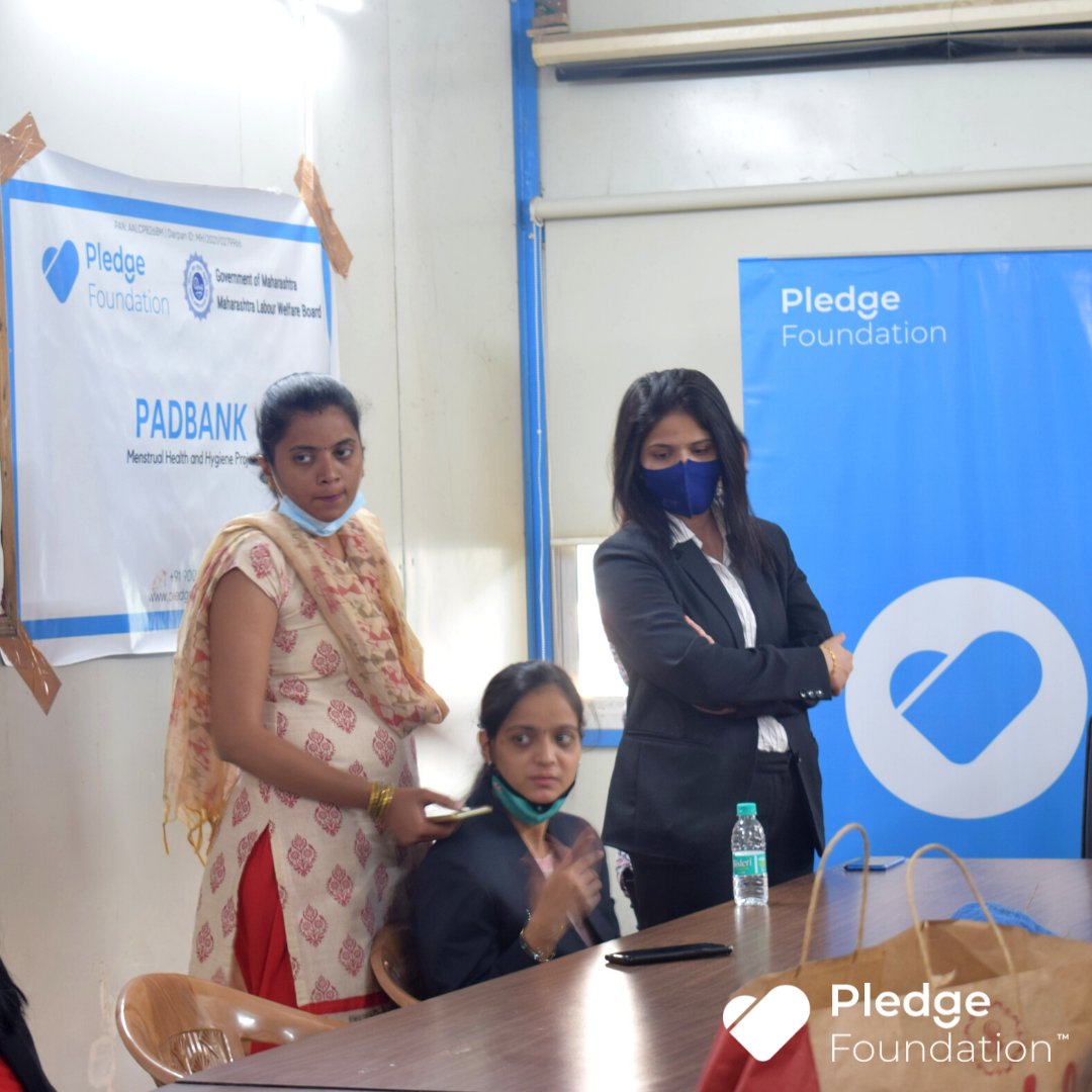 PledgeFoundatio's tweet image. Pledge Foundation launched Project #PADbank on 11th March 2022, at Parijat Co.op Housing Society, Magathane, Borivali East with the support of the Maharashtra Labour Welfare Board for the women construction workers.

#MenstrualHealthHygiene #LetsPledge #ThursdayThoughts
