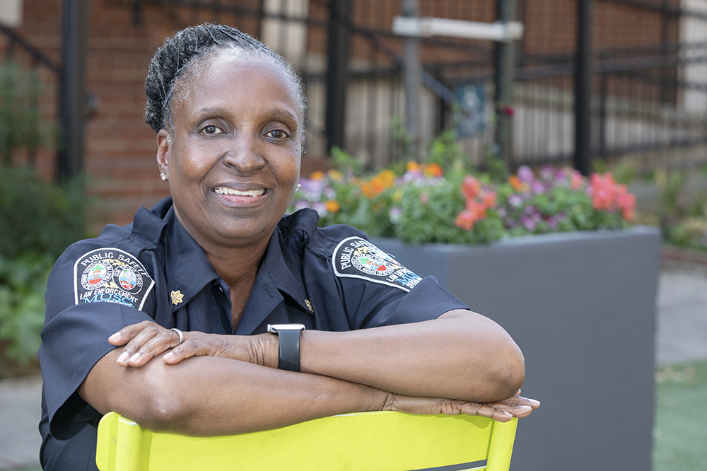 For 33 years, Major Dorothy Simmons has been a model of integrity, dependability, leadership and dedication within MUSC’s Department of Public Safety. @MUSChealth #MUSC #muschealth #chsnews #scnews web.musc.edu/about/news-cen…