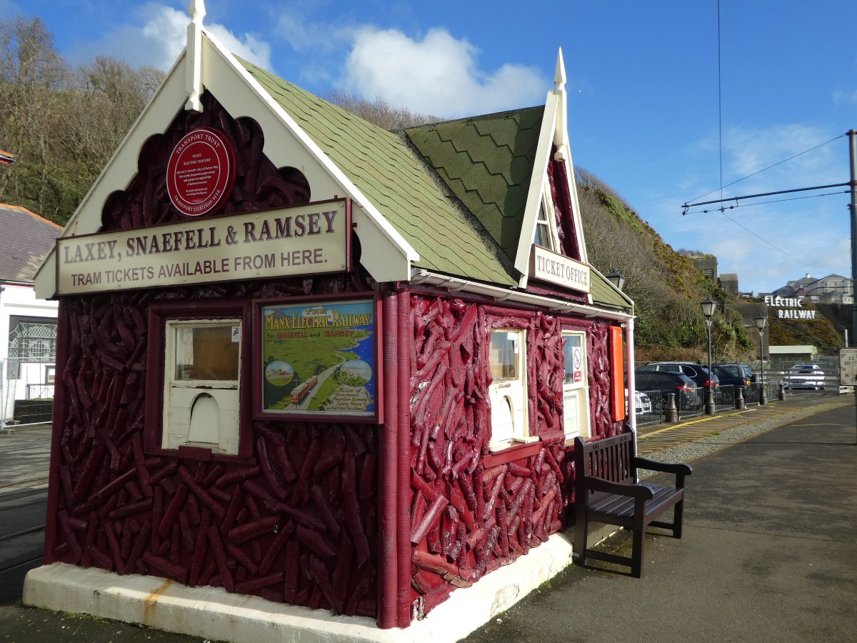 SeasideFerry's tweet photo. The #Manx Electric Railway Co made this rustic style their own as can be seen in the 3 buildings at Laxey, below right. The ticket office at #Dougals is still in use today #isleofman https://t.co/8xGTz5OrwI