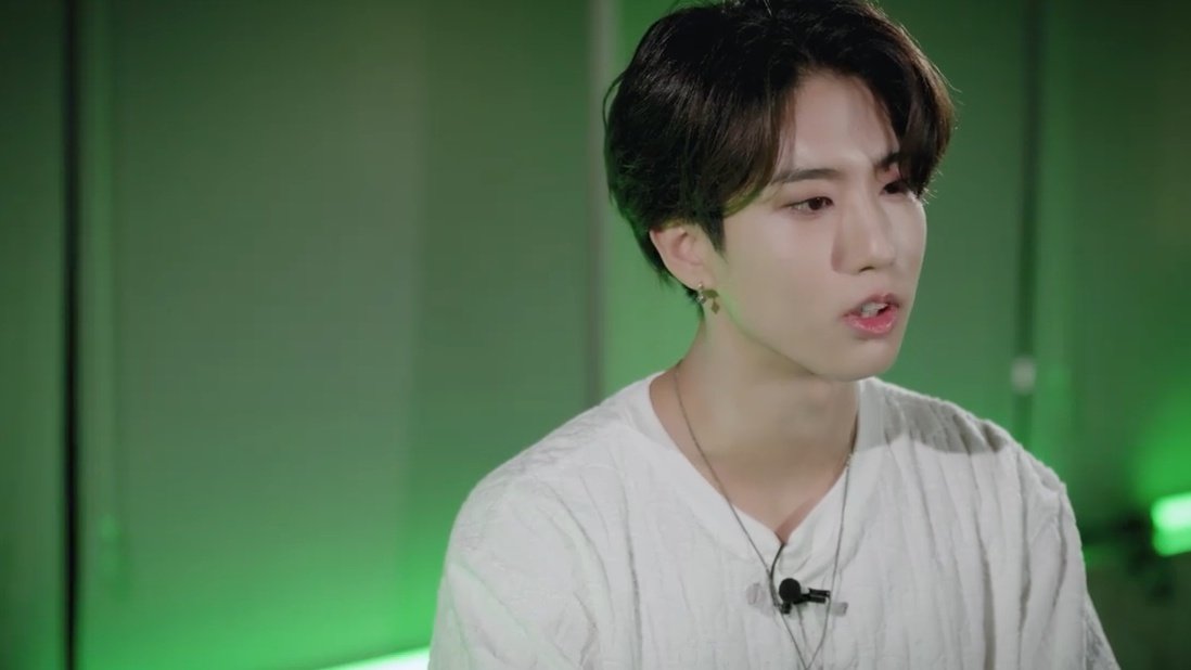 hourly han jisung on Twitter: "han jisung is just so beautiful