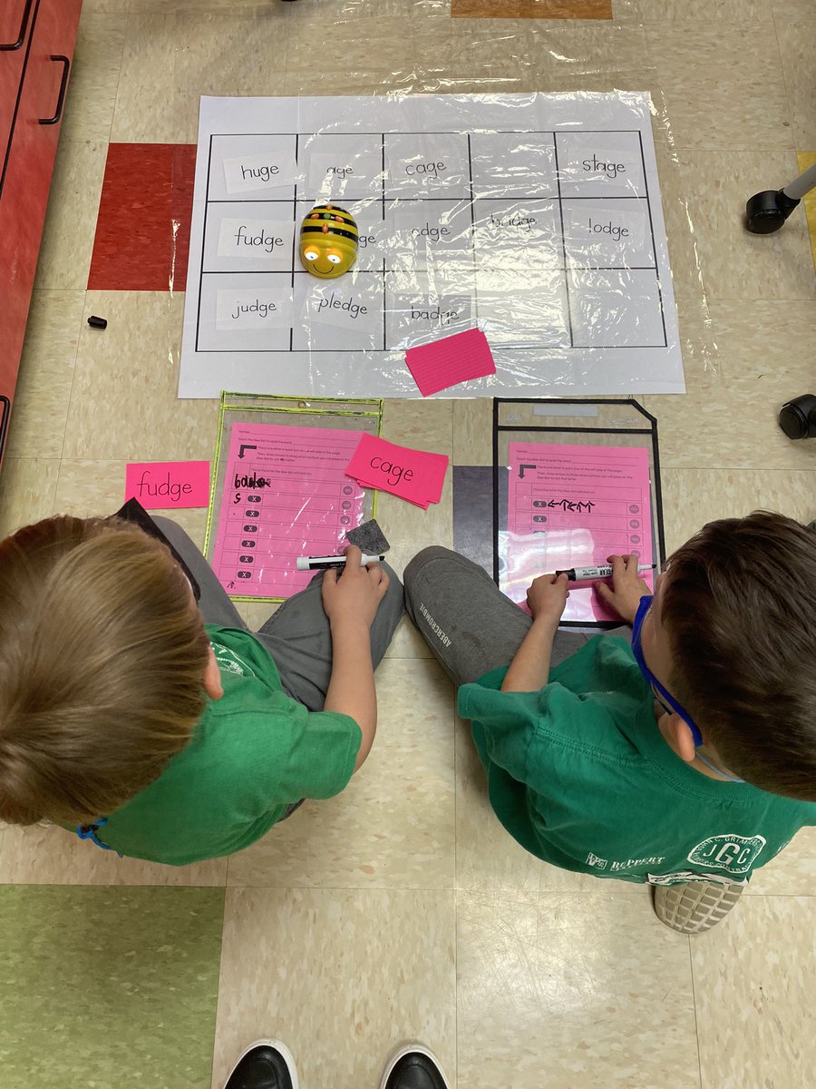 Ashley Tyson (@ms_aptyson) on Twitter photo Ss enjoying spelling by using BeeBots and Computer Science. Super proud of GME T Ms. Eldridge. Keep up the awesome work! School CAN be fun❤️#GMEGators🐊 <a href="/GreenwoodMill/">Greenwood Mill</a> Ss enjoying spelling by using BeeBots and Computer Science. Super proud of GME T Ms. Eldridge. Keep up the awesome work! School CAN be fun❤️#GMEGators🐊 <a href="/GreenwoodMill/">Greenwood Mill</a>