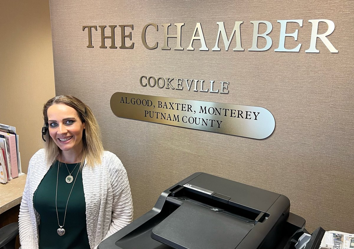 Happy St. Patrick’s Day! ☘️ 

We are LUCKY to have our Director of First Impressions, April, manning the front desk every day! 🇮🇪 ☘️