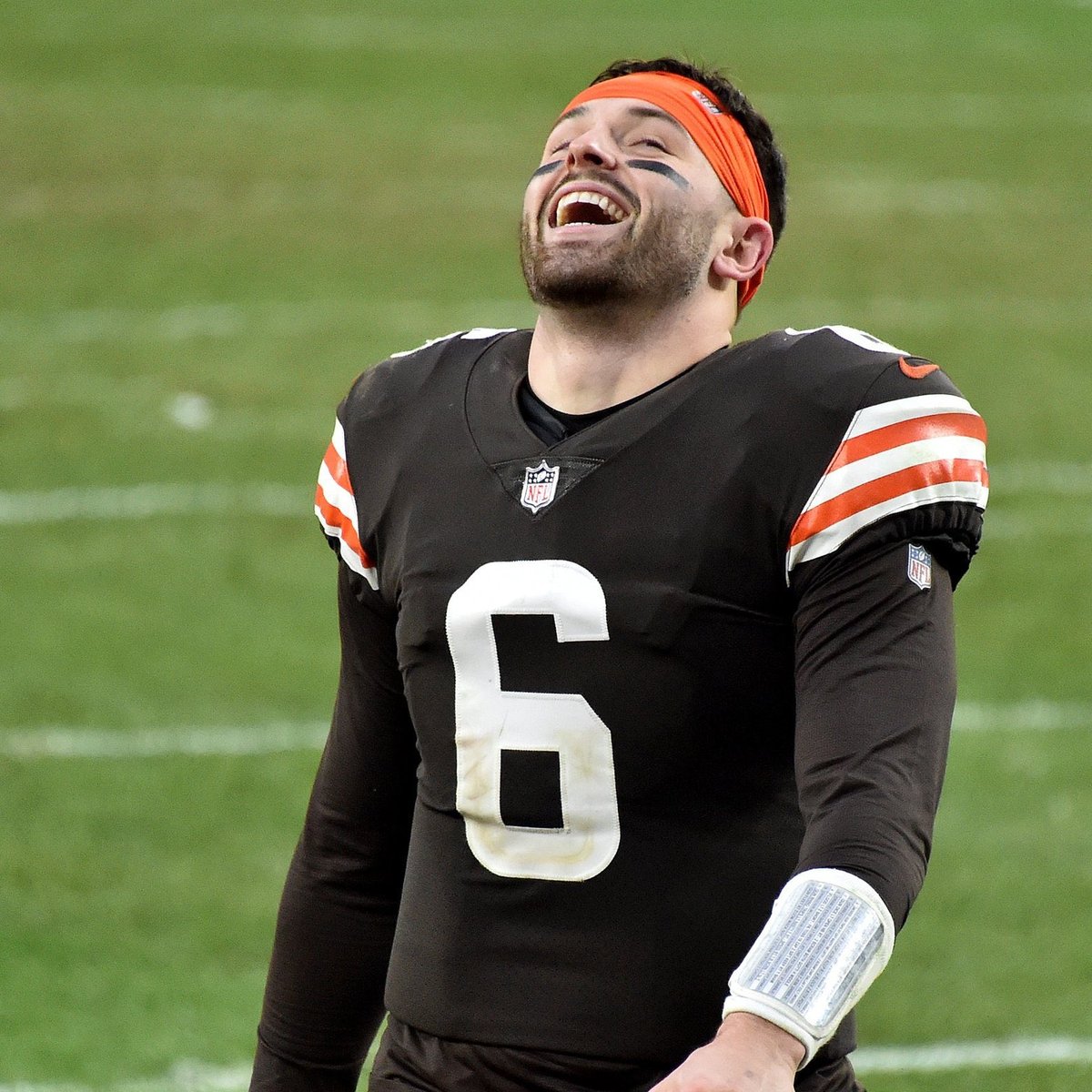 It's one hell of a day to keep the QB you already have on the roster. #Browns