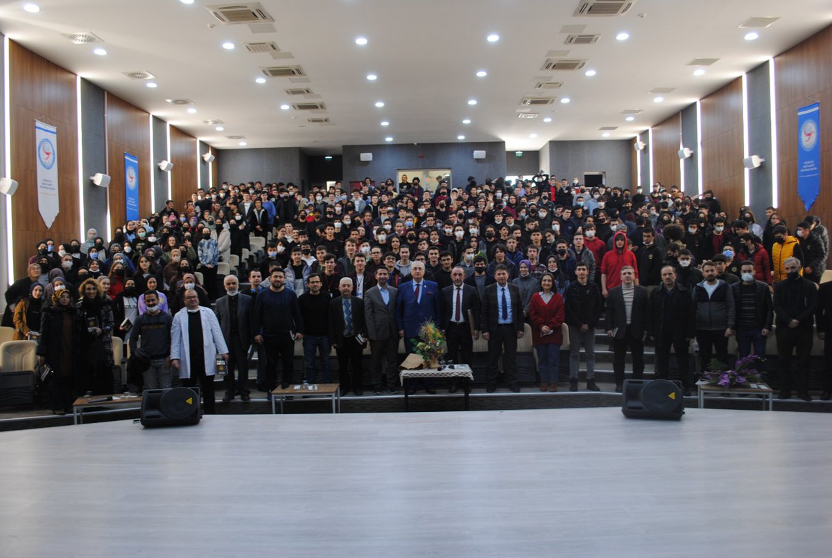PendikMEM's tweet photo. Lise Öğrencilerimize yönelik düzenlenen "Pendik Kariyer Buluşmaları" İTO Şehit Ahmet Aslanhan AİHL konferans salonunda Prof. Dr. İsmail Hakkı Aydın'ın katılımıyla gerçekleşti.
#pendikmem https://t.co/hFQPDgyt1j