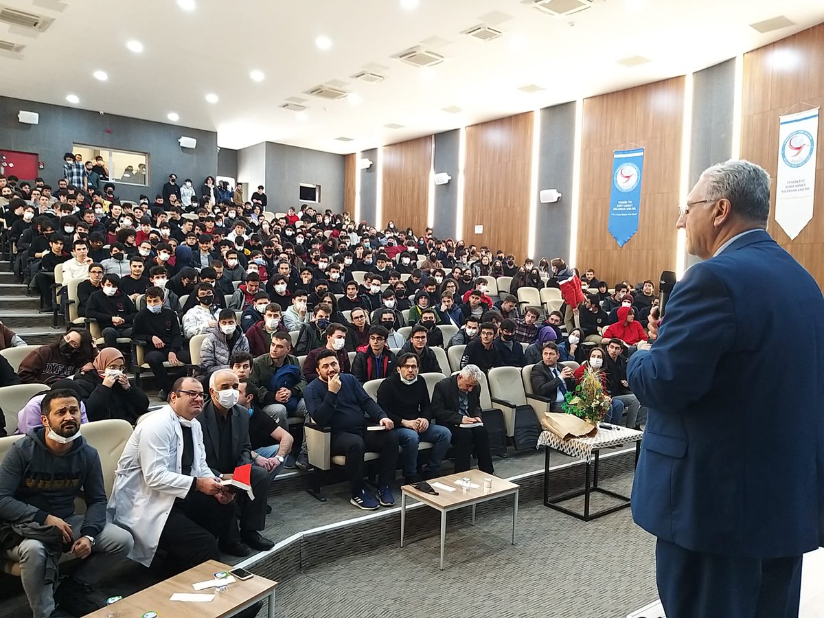 PendikMEM's tweet photo. Lise Öğrencilerimize yönelik düzenlenen "Pendik Kariyer Buluşmaları" İTO Şehit Ahmet Aslanhan AİHL konferans salonunda Prof. Dr. İsmail Hakkı Aydın'ın katılımıyla gerçekleşti.
#pendikmem https://t.co/hFQPDgyt1j