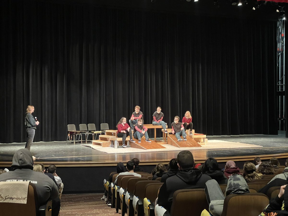 AndrewHS_d230's tweet photo. Thank you to our Group Interpretation cast for your performance and answering questions today! https://t.co/urITwWWXEq