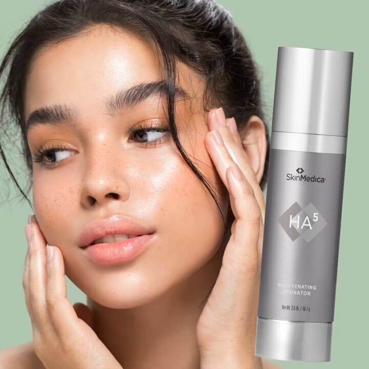 SkinSolutionsMD's tweet photo. Feeling LUCKY? 🍀

We’re back with a NEW #GIVEAWAY to celebrate St. Patrick’s Day! ✨

We’re giving away one of our BEST SELLERS and an absolute must in your skincare lineup, a full size SkinMedica HA5! 😍

Here’s how to WIN:

✨ LIKE THIS POST

✨ LIKE OUR PAGE @skinsolution… https://t.co/5Fgc6qCG02