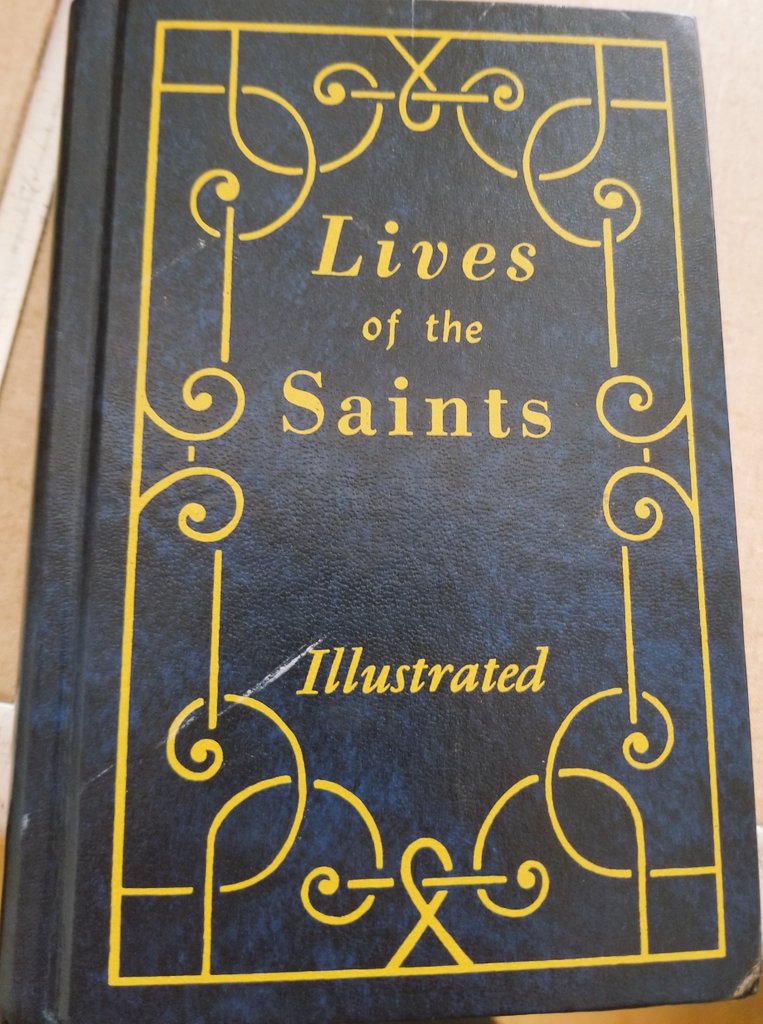 DeaconChris08's tweet photo. So grateful when @MSSEburg
students share their faith in class! A student brought in his father's prayer book to share w/us #HappyStPatricksDay https://t.co/0K6iy3hGgO