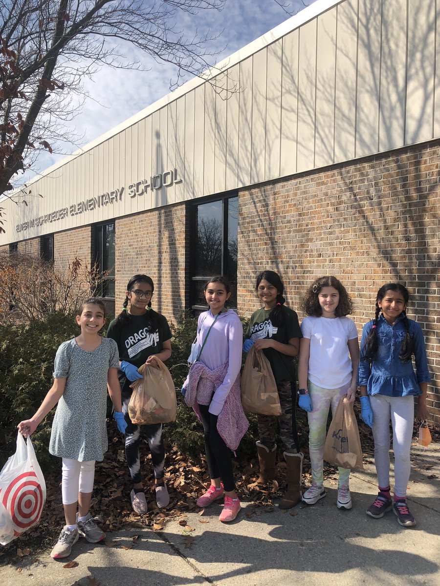This awesome group of fifth graders took time out of their recess to help pick up litter around the school! Way to go! 💚 <a href="/fifthgradeatsch/">Schroeder 5th Grade</a> #SchroederDragons