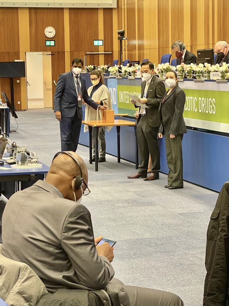 Casted vote as Head of Pakistani Delegation for election of Fingov, a body under United Nation Commission on Norcotics and drugs at Vienna, Austria

#ANF_ZindaAbaad

#DrugsFreePakistan 🇵🇰 And 🌎 World

@ShabeerNarejo 
@PatrioticYuth 
@zindgisypyar 
@anfpak
@anfrwpislamabad