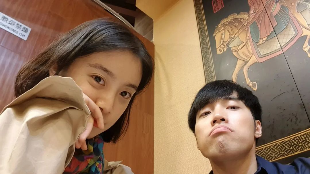liminsta's tweet photo. 220314 IG post

My best friend @.shinmincheol 🤎💙 #화이트데이 #whiteday 🍭🍫🤍

#HYERIM #혜림 https://t.co/zV2bKSUE6R