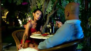 Je te veux  dans mes pensées 
Je te veux dans mes rêves 
Te veux pour savourer tes lèvres 
Je te veux quand tu me murmures tes poèmes 
Te veux à sombrer dans tes caresses
Je fonds quand tu me le fasses
Calme mes envies dans la position qui te plaît 
Fais moi l'amour stp
Sacré toi