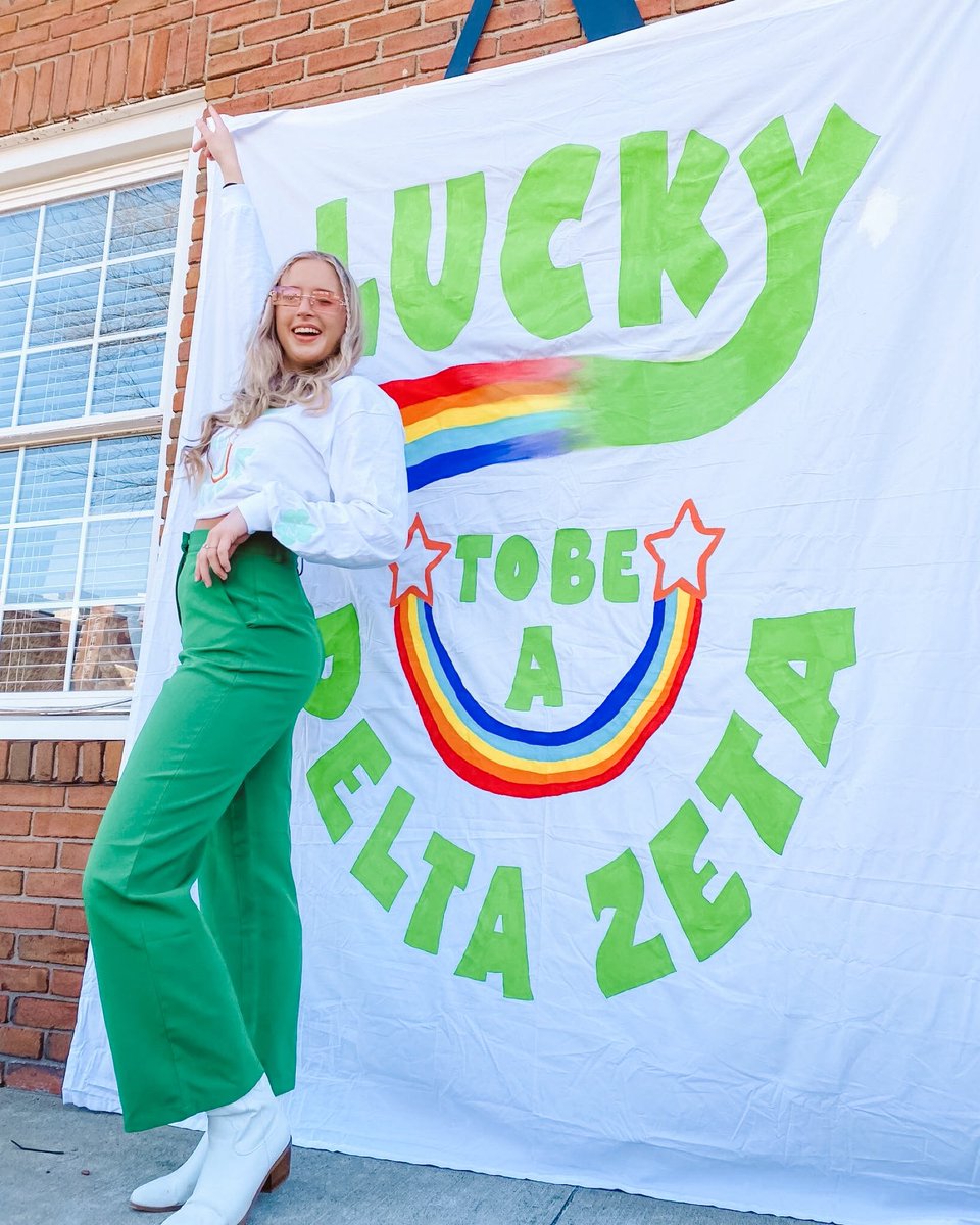 🍀 Lucky to be a DZ 🍀
Happy St. Patrick’s Day, sisters!

📸<a href="/MUDeltaZeta/">𝐃𝐞𝐥𝐭𝐚 𝐙𝐞𝐭𝐚</a>