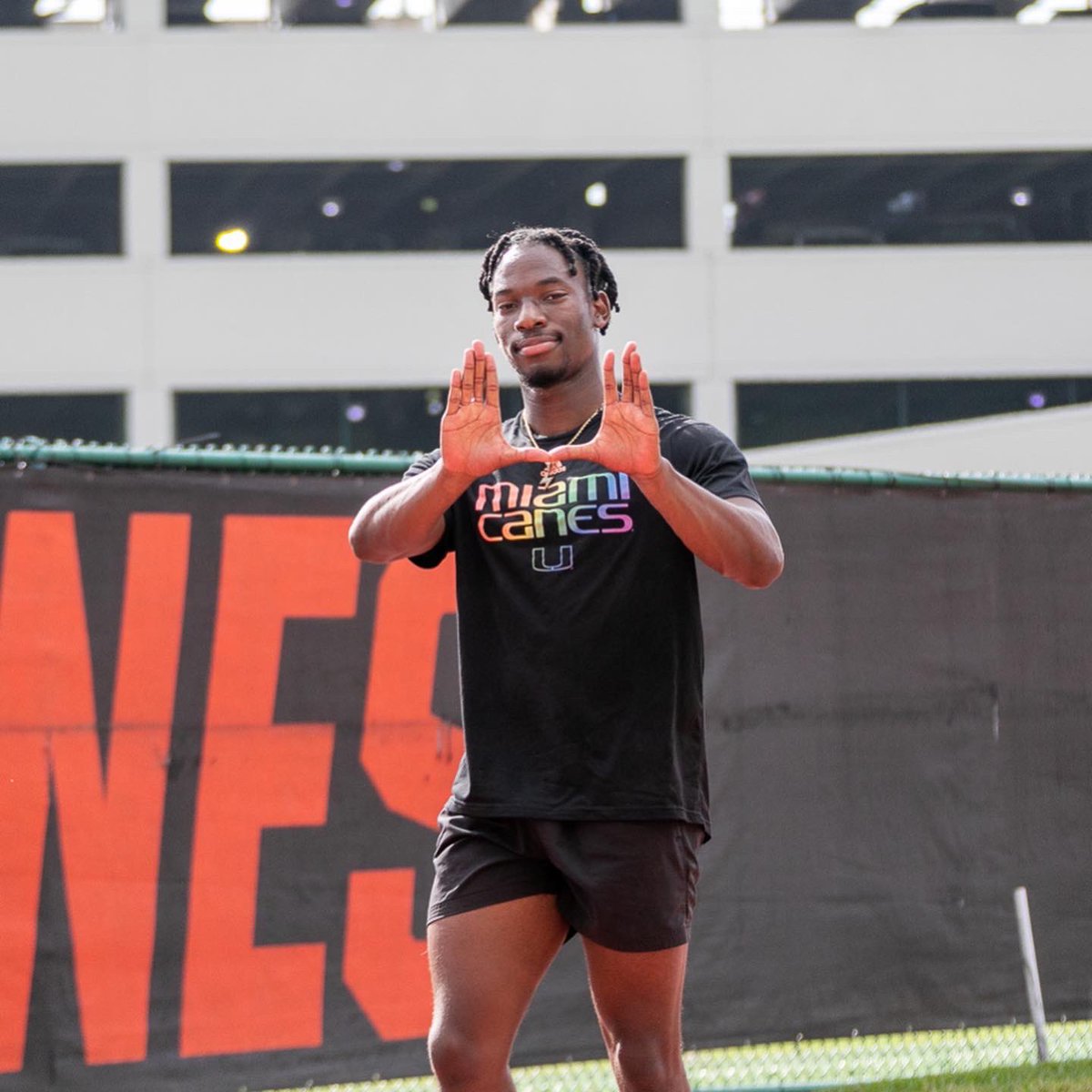 CanesTrack's tweet photo. Cobb Stadium 🤝 outdoor season 🤩 https://t.co/wkKTkGks0t