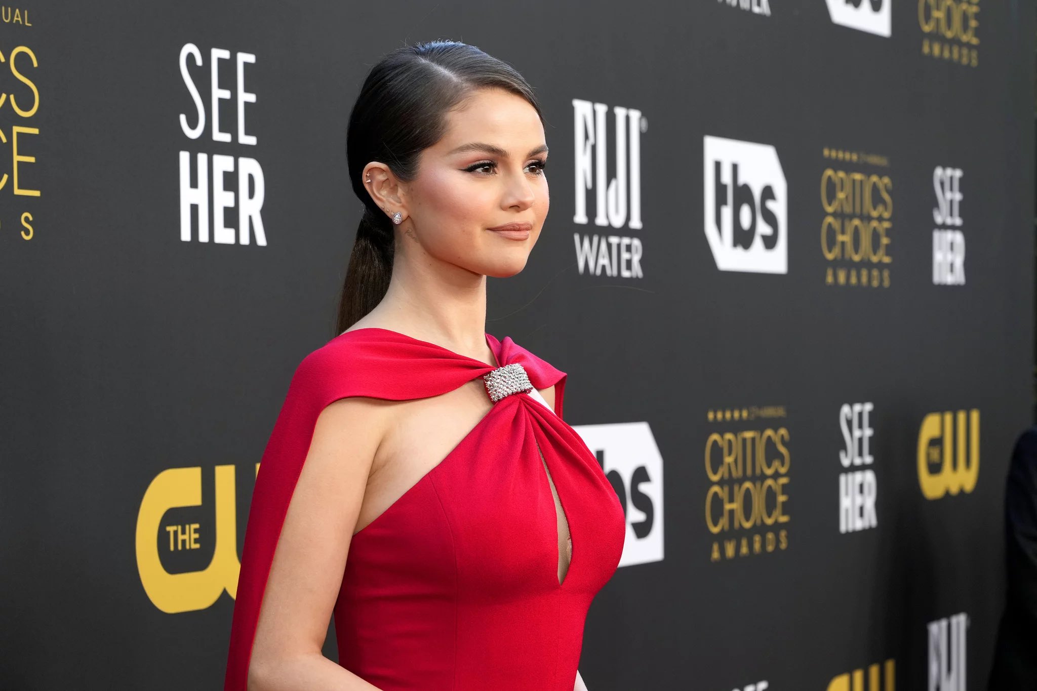 Selena Gomez's 2017 Met Gala Dress – The Hollywood Reporter