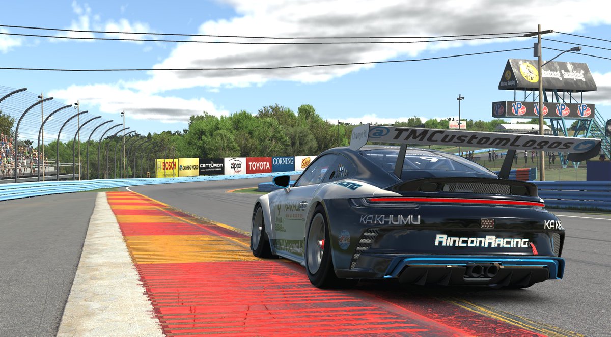 Twitter decide.
❤️Like si crees q el skipi es mejor coche en <a href="/iRacing/">iRacing</a>.
🔁 RT lo es el Porsche cup 992.