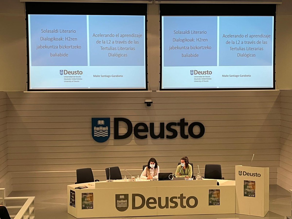garazi_alvarez's tweet photo. En el Foro de Lenguas Modernas en memoria de Jon Franco celebrado hoy en @deusto, @msantiago_eus nos presenta los avances científicos con impacto social en la investigación sobre la promoción de la segunda lengua a través de Tertulias Literarias Dialógicas. https://t.co/KgYhdwUg0X