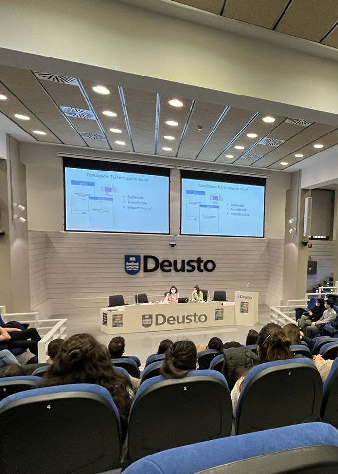 En el Foro de Lenguas Modernas en memoria de Jon Franco celebrado hoy en <a href="/deusto/">Universidad Deusto - Deustuko Unibertsitatea</a>, <a href="/msantiago_eus/">Maite Santiago</a> nos presenta los avances científicos con impacto social en la investigación sobre la promoción de la segunda lengua a través de Tertulias Literarias Dialógicas.