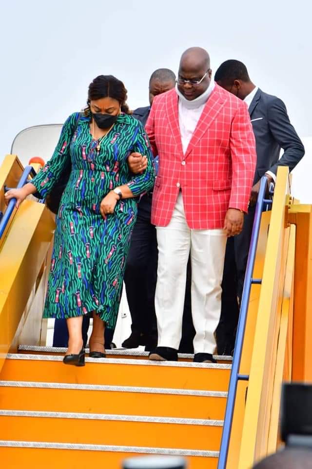 kumumbeya's tweet photo. Papa #Béton et Maman #Bétonne 😍😍
Et dire qu'il nous a fallu 18ans pour voir ces genres d'images. #Lolango
#Chukari😋👌 https://t.co/DC3wo659fp