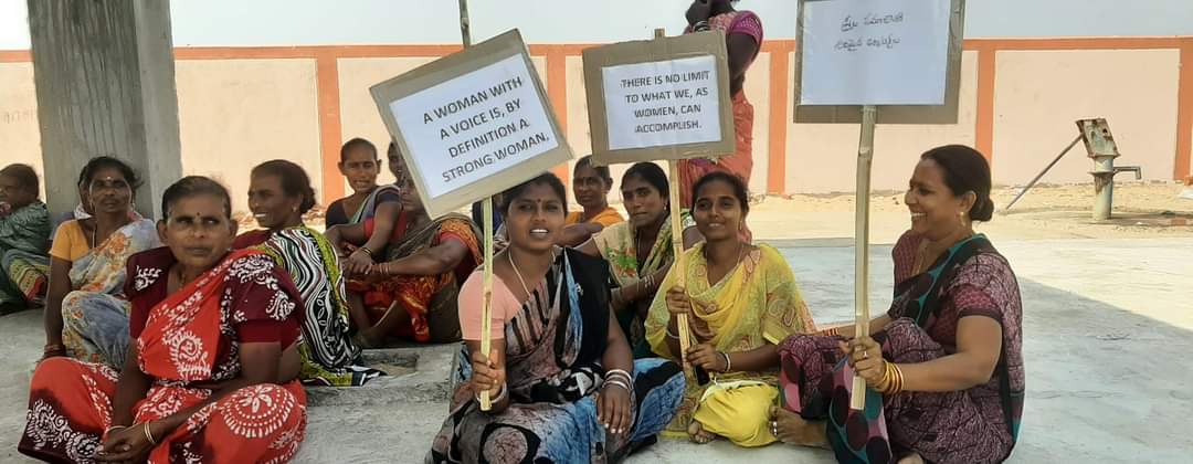 SpandanOdisha's tweet photo. We the women groups in Penthakotta Puri started working with this mission from #InternationalWomensDay2022... #breakthebias...let's our girls be girls, not brides..let's work to #stopearlymarriageofgirls...we took the pledge and signature campaign. https://t.co/ihkfIQwsaF