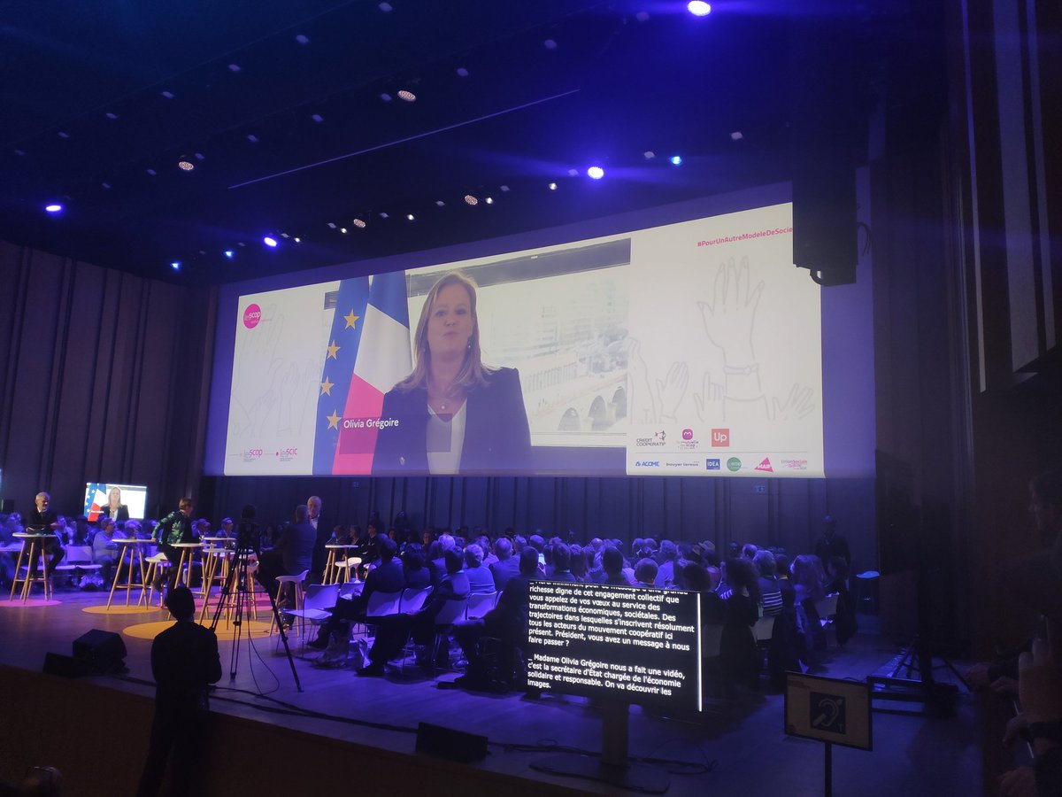 C'est à Rennes que se tient le 37ème Congrès National des #Scop et des #Scic 
Pendant 2 jours, retrouvez tous les acteurs du monde coopératif #PourUnAutreModeleDeSociete

📸 : @les_scop