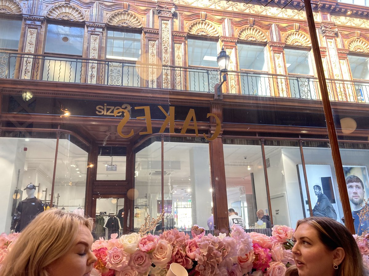 mscatminder's tweet photo. Happy Birthday lovely Nat #breakfast #centralarcade xxx https://t.co/Pc0rcsYzuQ