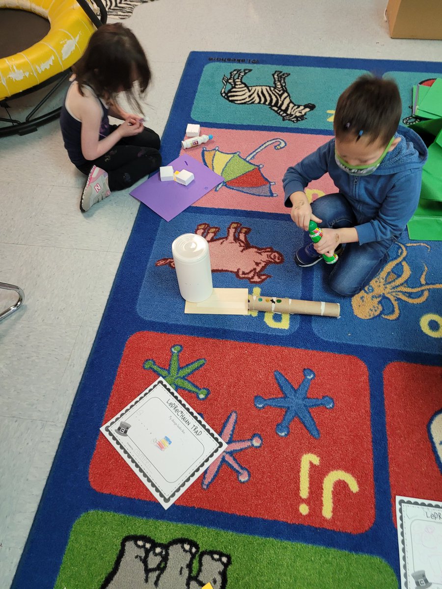 MsSarahPreKCMES's tweet photo. Cooperative learning in math and engineers at work preparing to catch a leprechaun. @CMESLions #teamCMES #CMESwins https://t.co/pXB4WPtWqP