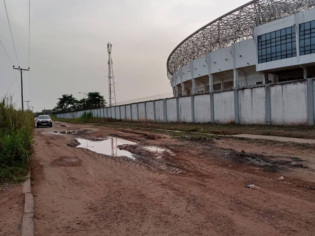SaddickAdams's tweet photo. Pictures from Essipong Stadium today. 

Finance minister in November last year said the Stadium is 90% complete. My reporter says the contractor has left the site for several months. Stadium in complete ruins.

We spent over $45m building this 14 years ago. https://t.co/SBcSNma10P