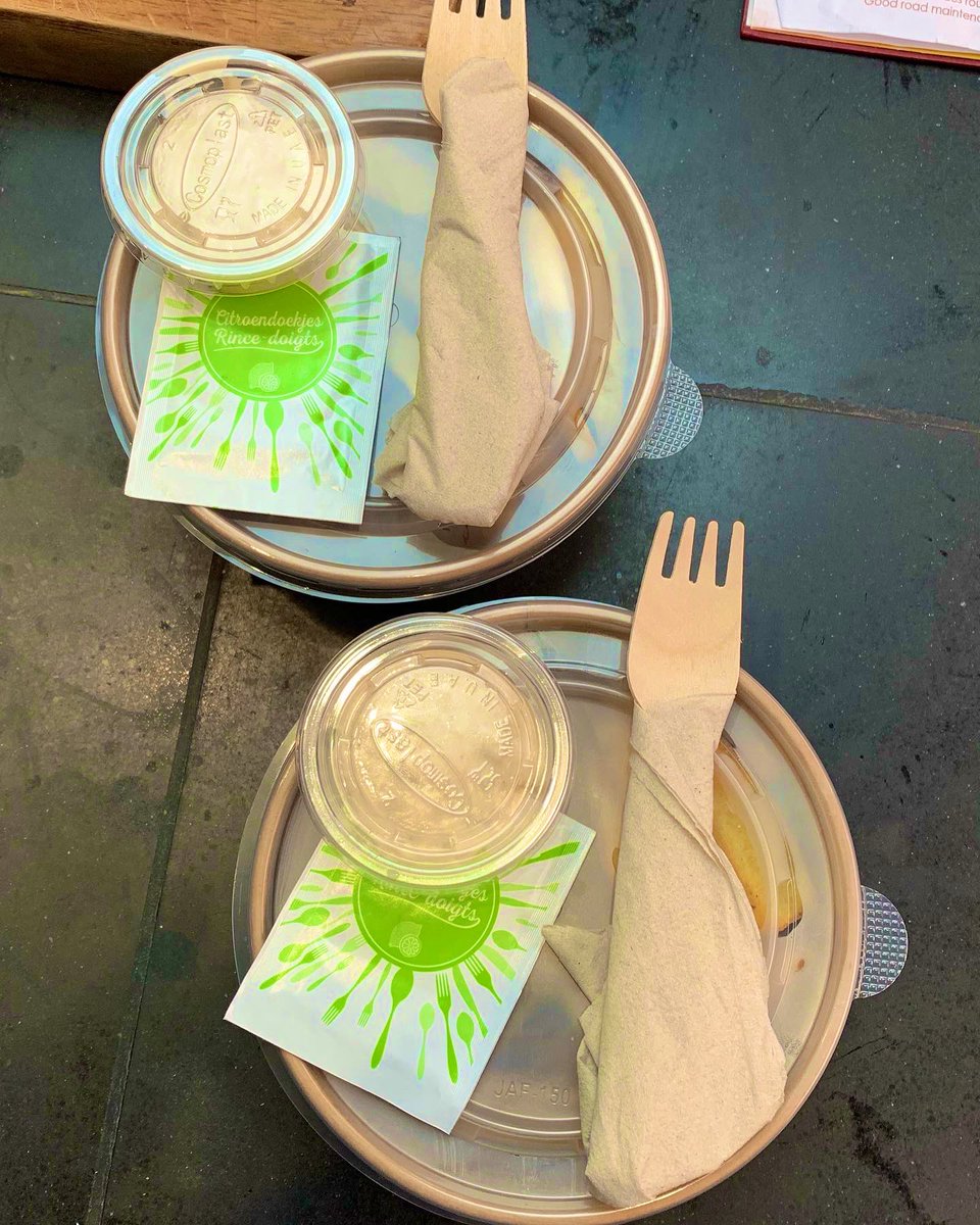 TomainoAngela's tweet photo. THE FOOD FACTORY 
How it’s served to you 😀 
Chicken chili et frites croquantes de patates douces https://t.co/Qq6gg3dhXH 👈🏾 https://t.co/YCWimsEzWB
