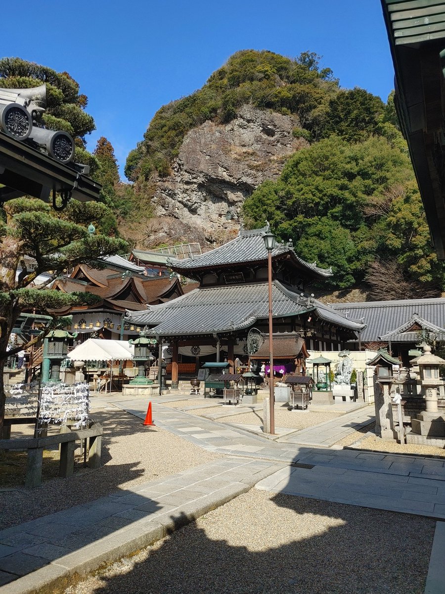 epgcTqcgyHtXi7E's tweet photo. 一年生ぶりに御参り
御無礼のお詫びと報恩謝徳
有難いかぎりです

白龍弁財天様のお姿を
初めて拝しました https://t.co/kvXqcrTNSs