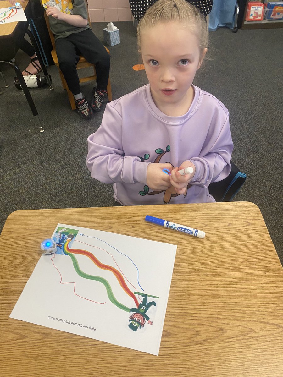 readerswinslow's tweet photo. Happy St Patrick’s Day! Students had their Ozobots follow rainbow paths to help Pete the Cat find Lucky the Leprachaun! #wearequest https://t.co/iaRBlPrKE3