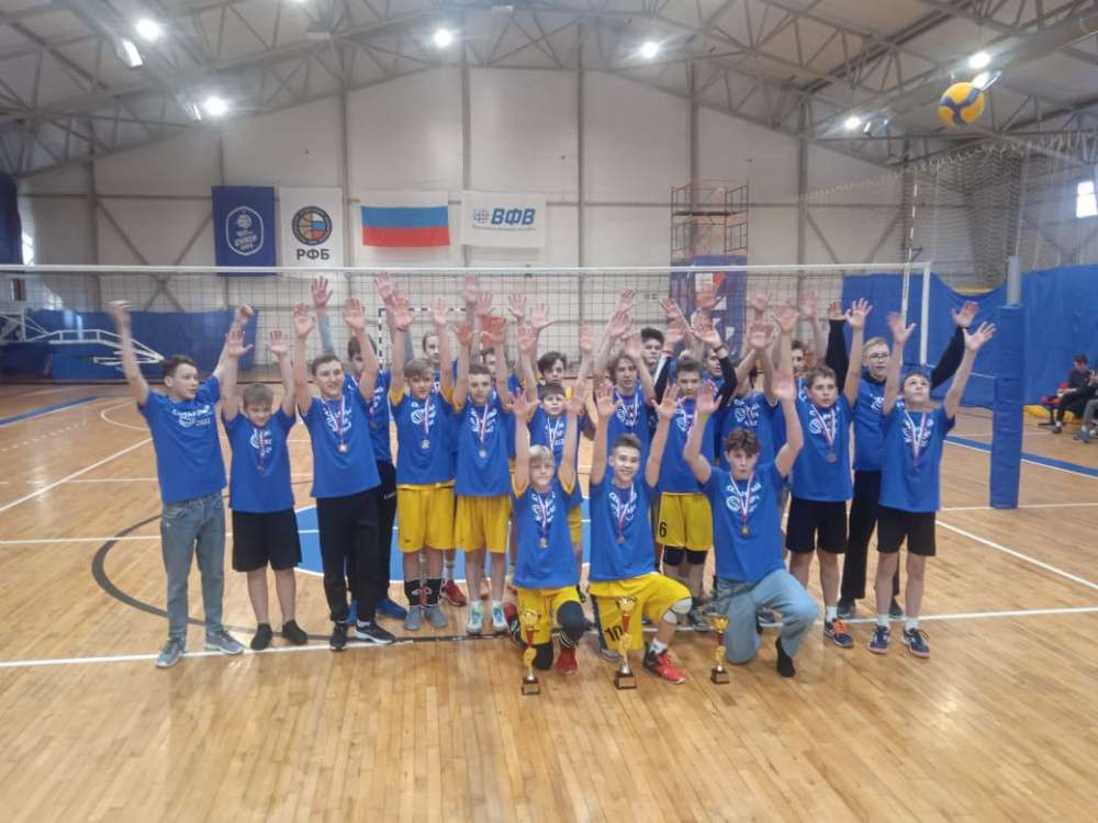 mo_chern's tweet photo. @Tularegion71 Заслуженное серебро чернских волейболистов https://t.co/mTTp6JCVmt https://t.co/47wNJqi4vx