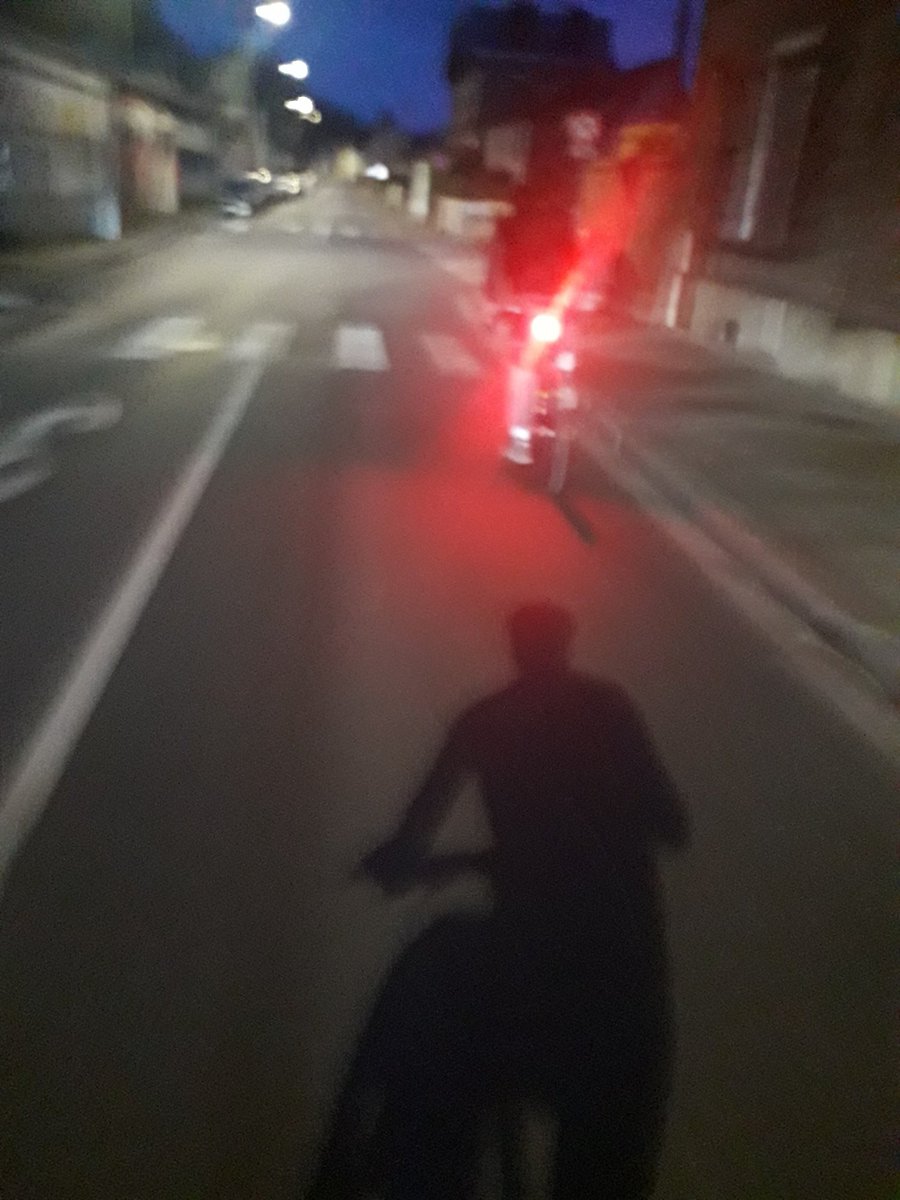 YMatura's tweet photo. 🥳🚲🐣#velotaf 6h30 j'ai suivi ce petit jeune qui partait en vélo pour son apprentissage à Rainvillers. BAC pro chaudronnerie chez #promeo, un métier d'avenir je l'espère car ce petit gars c'est mon fils et j'en suis tellement fier 💚 https://t.co/5nNRkMYiKh