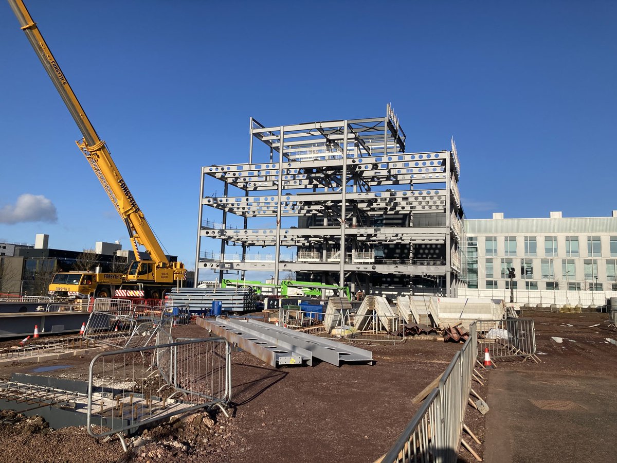 Taking shape... construction of a new build facility on @EdinburghBQ to deliver world class research. The structural steel frame of @EdinUniUsher progressing, composite concrete upper floors underway and drainage outfall connections will commence shortly. ed.ac.uk/usher