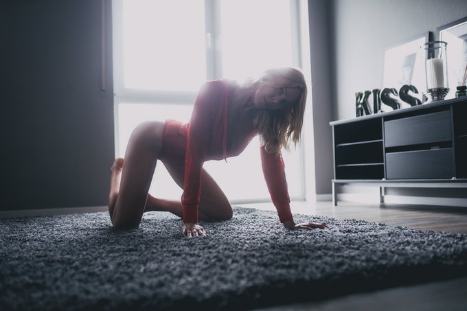 Kennst du schon meinen privaten TelegramChannel ? Dort erf&auml;hrst du immer ALLES als Erster...bekommst<a href="/tag/blonde"class="tags"><span>#blonde</span></a><a href="/tag/mydirtyhobby"class="tags"><span>#mydirtyhobby</span></a><a href="/tag/mileyweasel"class="tags"><span>#mileyweasel</span></a><a href="/tag/amateurmo"class="tags"><span>#amateurmo</span></a>