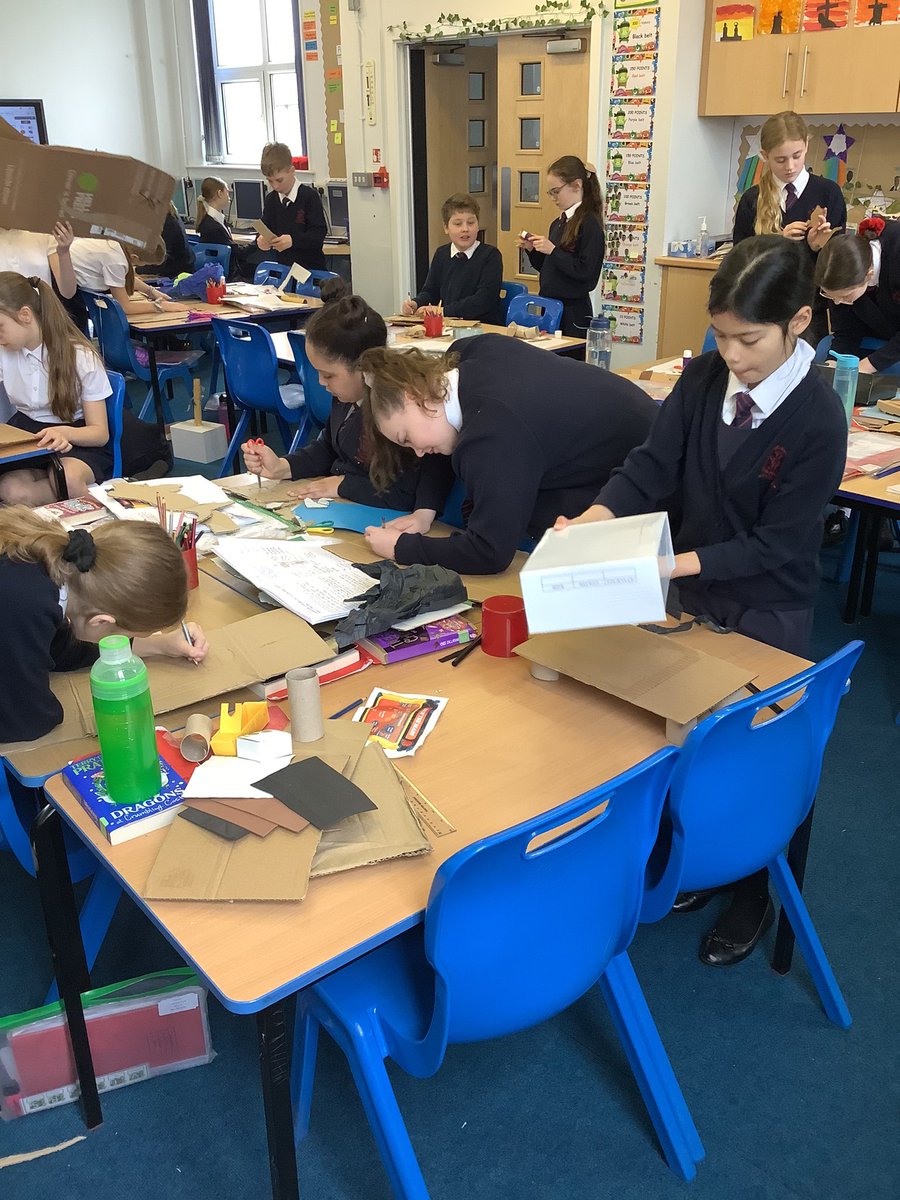MrsMalcolmStAug's tweet photo. The theme for science morning is growth. So far, Year 6 have learnt about Mars and discussed if there is life on Mars βοΈ. They are designing and creating a creature, which could survive and grow on Mars. #staugscience @MrsOBrienStAug @MrsGuest4 https://t.co/J0LrWYEoq3