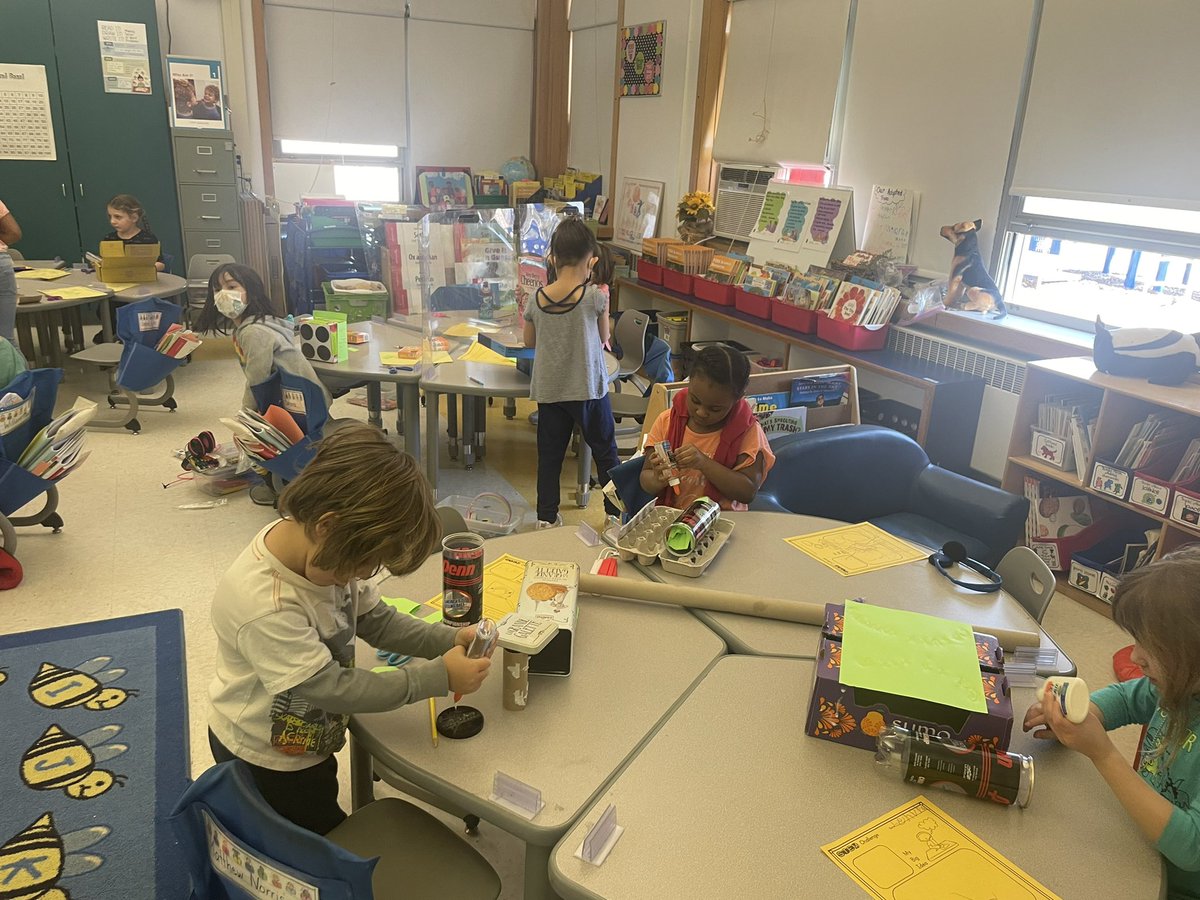 Yesterday for STEM enrichment, we made leprechaun traps. I wonder if we caught any leprechauns this morning 🤔☘️ <a href="/MrsGiannuzziSL/">Holly Giannuzzi</a> <a href="/SyracuseSchools/">Syracuse City School</a> <a href="/syracuselatin/">Syracuse Latin</a>