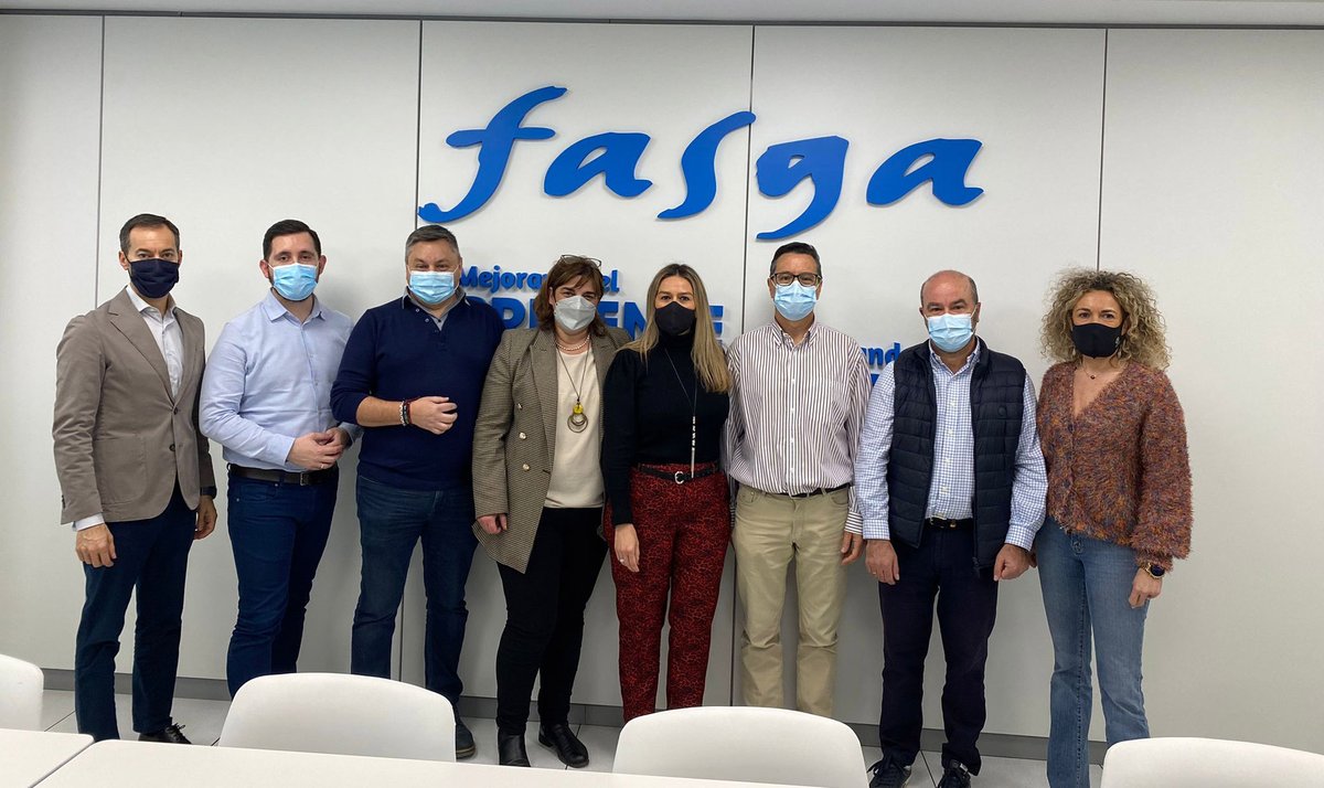 Valorianenred's tweet photo. LOS COMPAÑEROS DE LA AGRUPACIÓN DE INDEPENDIENTES IBÉRICA (AII), VISITAN NUESTRA SEDE ESTATAL EN MADRID
Más información: https://t.co/M08kdOWeHP
#FasgaCercadeti #FasgaInnovandoContigo #FasgaContigo https://t.co/tiSolnGNFV