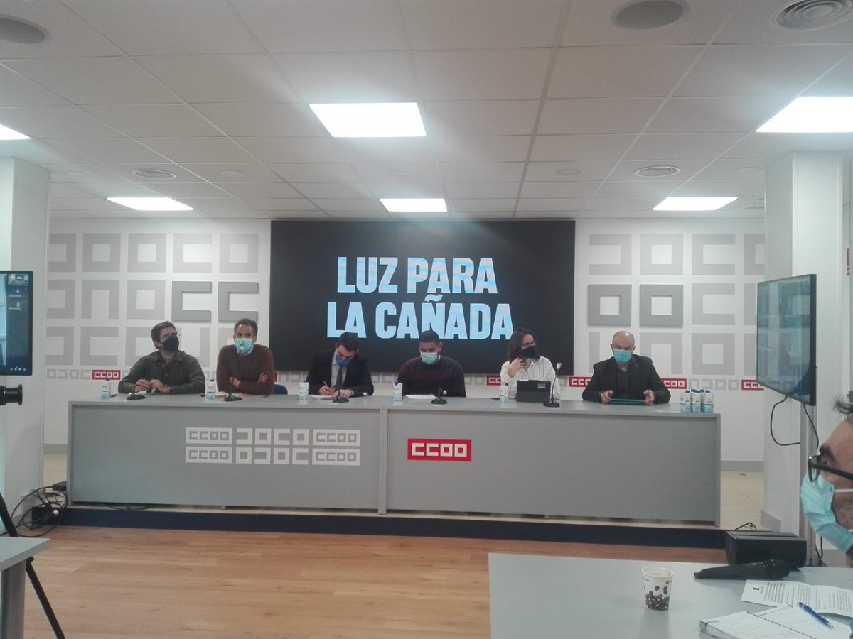 plataformaluzcr's tweet photo. 🔊 Vecinxs de Cañada Real y organizaciones estatales e internacionales han presentado ante el Comité Europeo de Derechos Sociales una reclamación colectiva contra España por la vulneración de derechos en Cañada Real.

🚨La primera de este tipo contra España.
 
¿Qué pedimos?🧵👇🏾 https://t.co/rwqP9cKdSX