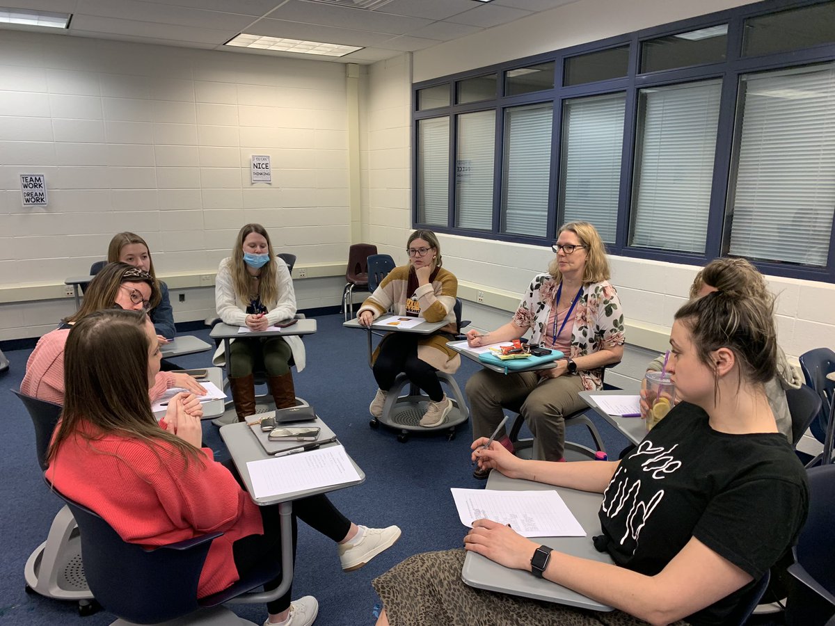 “Ordinary people spend their time-great people use it.”  Here are second year teachers analyzing how they prioritize their time and the impact this has on reaching their goals! Is it time to shift the pie pieces? 😄