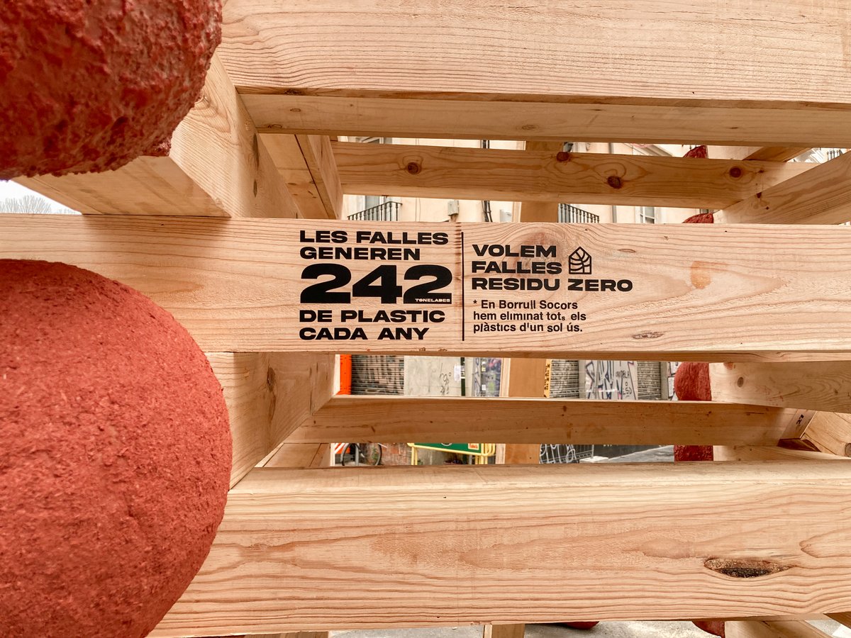 Como empresa valenciana que somos y enfocada en los gestos cotidianos y sostenibles para proteger el planeta, dedicamos un OLE 💃🏻 a la falla Borrull Socors @borrullsocors por fomentar la responsabilidad ambiental. #residuozero  #valència  #falles2022  #fallesvalència