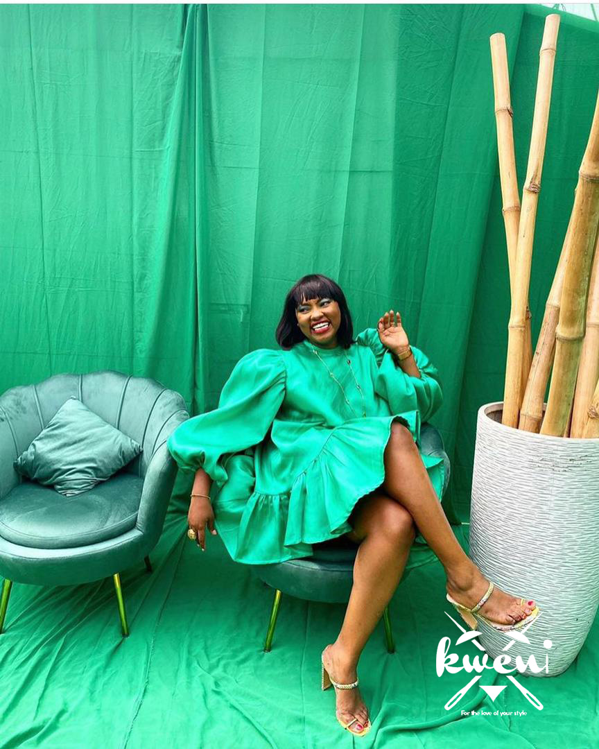 KweniC's tweet photo. Et si on mettait une touche de vert dans nos vies 💚
#kweni
#for_the_love_of_ur_style
#greentouch
@ELISABETHBILOA https://t.co/XHyGFGcAPW