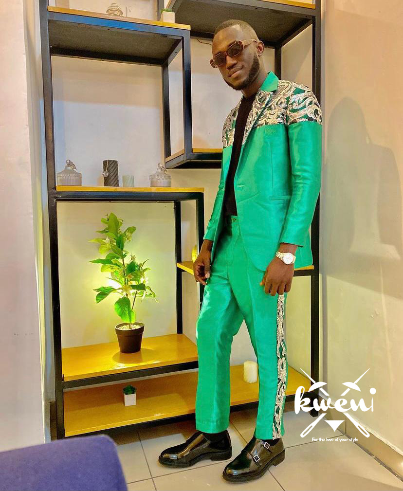 KweniC's tweet photo. Et si on mettait une touche de vert dans nos vies 💚
#kweni
#for_the_love_of_ur_style
#greentouch
@ELISABETHBILOA https://t.co/XHyGFGcAPW